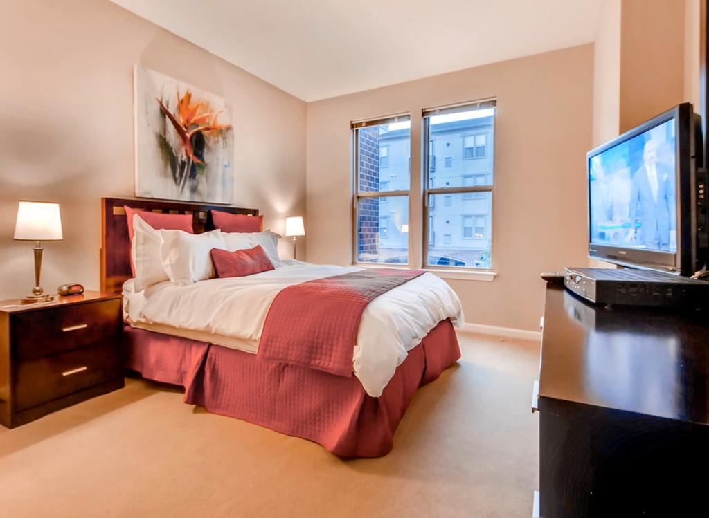 Bluebird Suites In Downtown Providence Zewnętrze zdjęcie