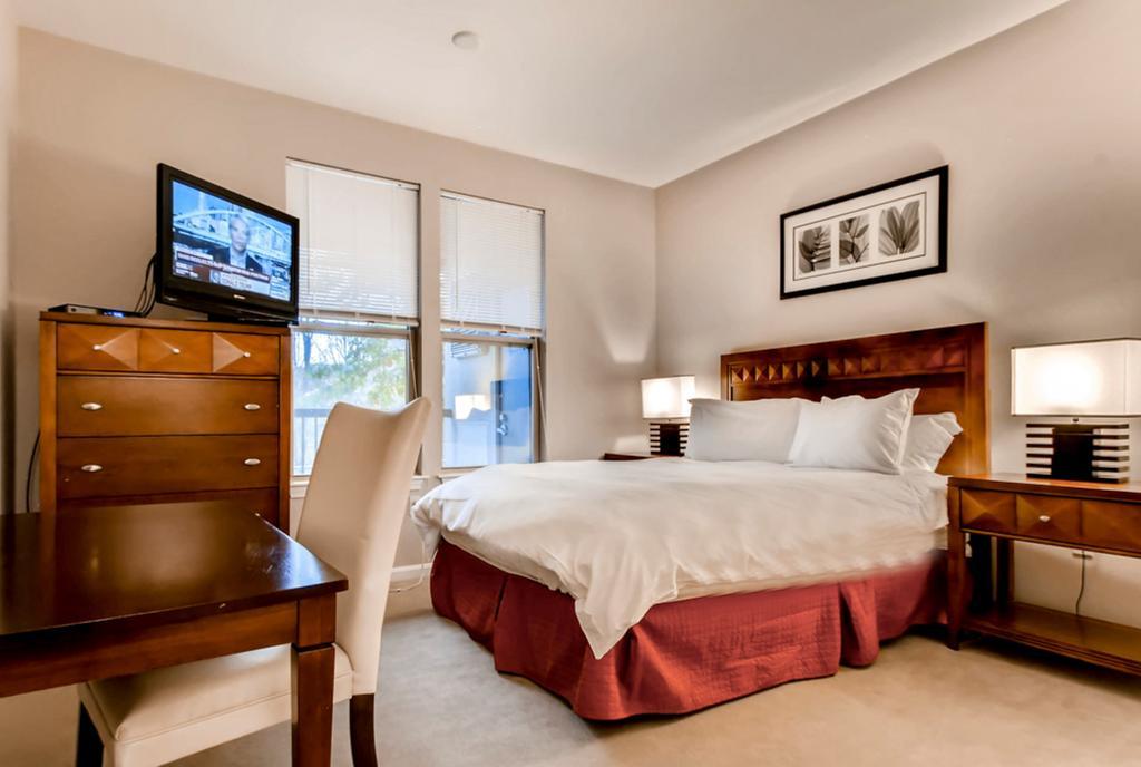 Bluebird Suites In Downtown Providence Zewnętrze zdjęcie